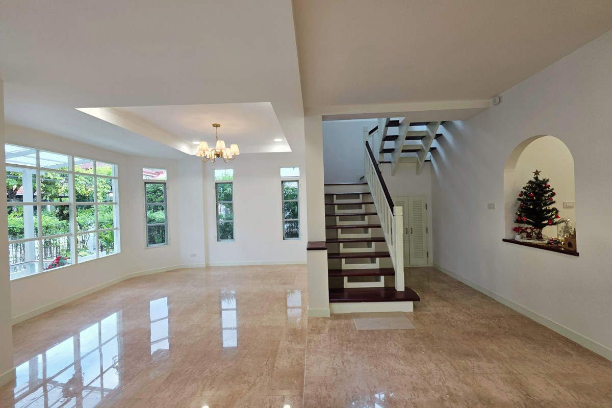 ขายบ้านเกษตรศาสตร์ รัชโยธิน : ขายบ้านหลังใหญ่ 85 ตร.วา โฮมมี่สไตล์ นันทวันวัชรพล ใหม่มาก พร้อมอยู่