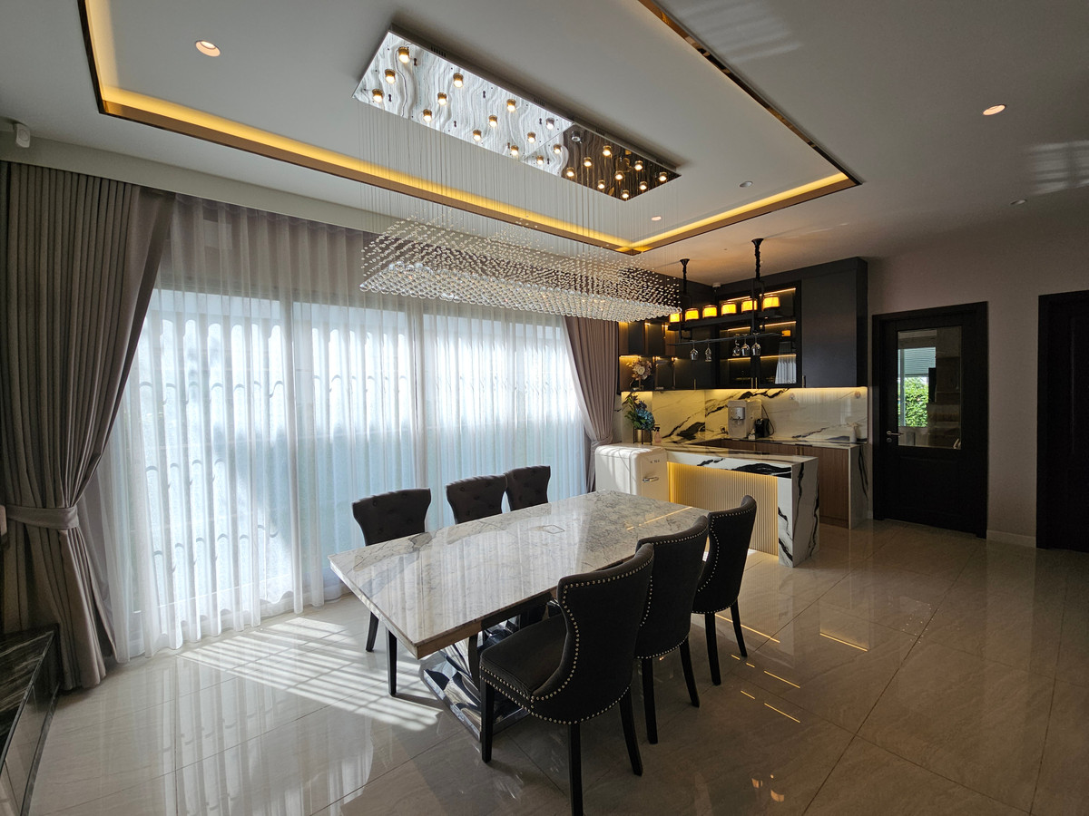 HouseLadkrabang, Suwannaphum Airport : For rent: Perfect Masterpiece Sukhumvit 77 (137 sq m.) 4 bedrooms, 6 bathrooms, next to Robinson Lat Krabang.
