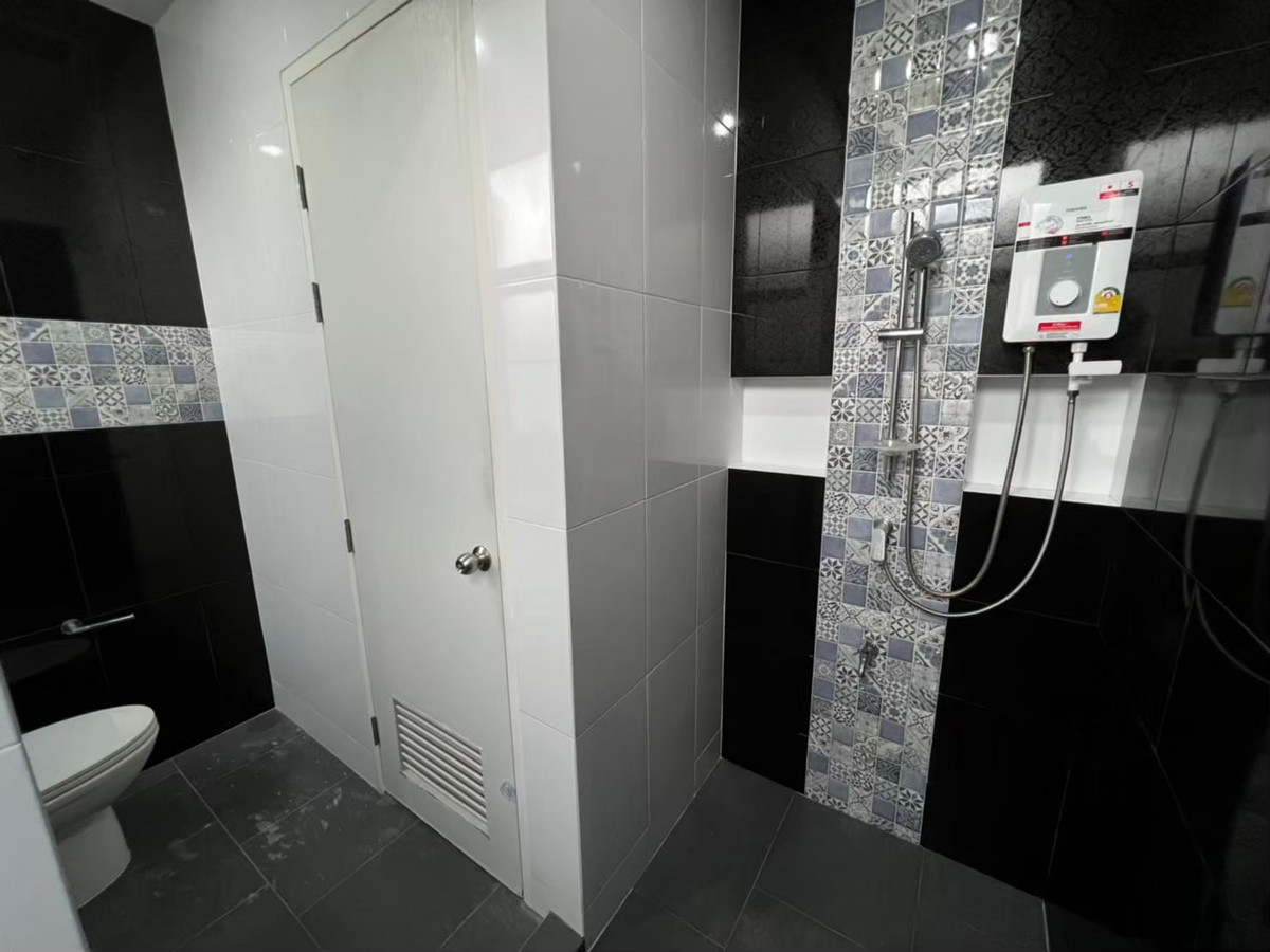 For RentTownhomePhutthamonthon, Salaya : Townhome for rent, decorated and ready to move in. Forre Village, Salaya (road behind Mahidol University and Rajamangala University of Technology Rattanakosin)