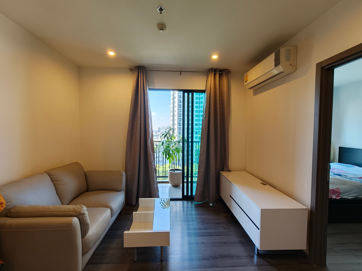 For SaleCondoOnnut, Udomsuk : The best value unit at The Base Park East super rare spacious layout only ONE unit per floor