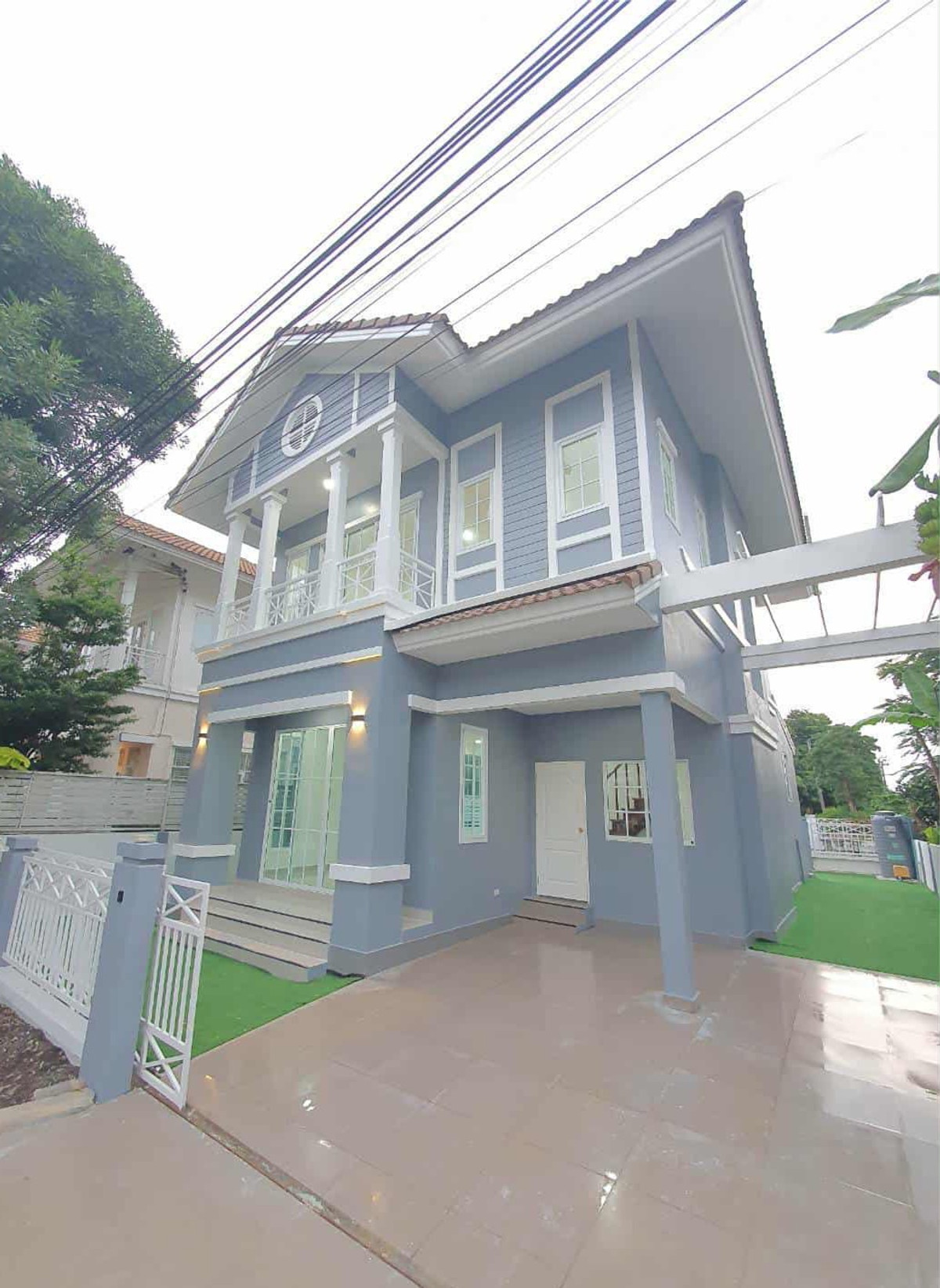 For RentHousePattanakan, Srinakarin : Single house for rent, Lalin The Young Exclusive.