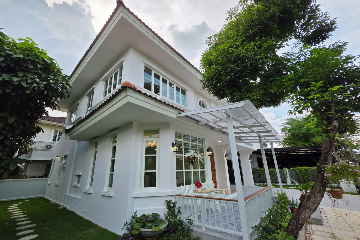 ขายบ้านเกษตรศาสตร์ รัชโยธิน : ขายบ้านหลังใหญ่ 85 ตร.วา โฮมมี่สไตล์ นันทวันวัชรพล ใหม่มาก พร้อมอยู่