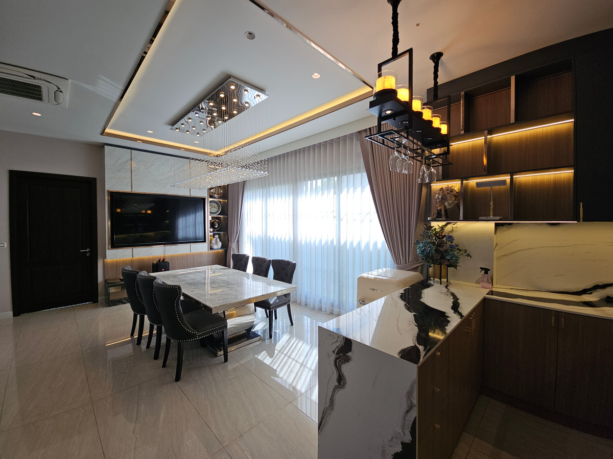 HouseLadkrabang, Suwannaphum Airport : For rent: Perfect Masterpiece Sukhumvit 77 (137 sq m.) 4 bedrooms, 6 bathrooms, next to Robinson Lat Krabang.