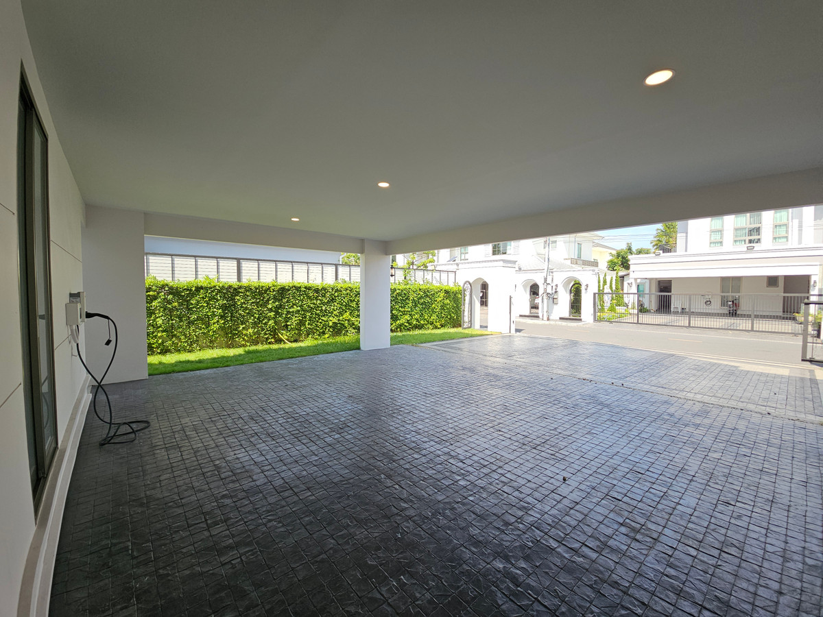 HouseLadkrabang, Suwannaphum Airport : For rent: Perfect Masterpiece Sukhumvit 77 (137 sq m.) 4 bedrooms, 6 bathrooms, next to Robinson Lat Krabang.