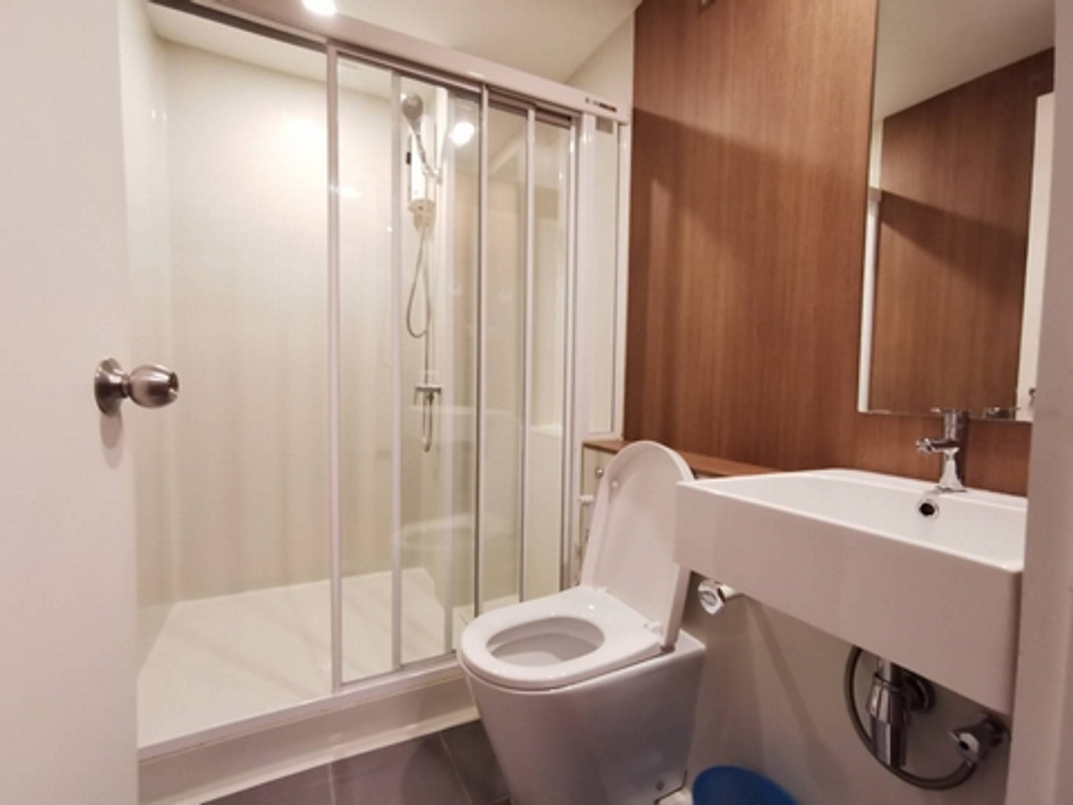 ให้เช่าคอนโดสาทร นราธิวาส : ให้เช่าคอนโด Blossom สาทรเจริญราษฎร์ ขนาด 30 ตรม ใกล้ BTS สุรศักดิ์