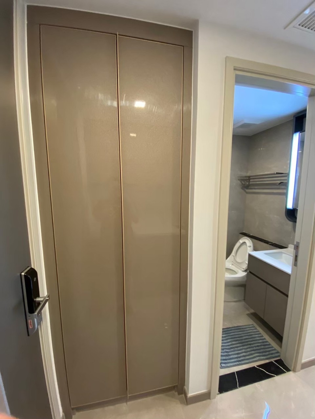 ให้เช่าคอนโดพระราม 9 เพชรบุรีตัดใหม่ RCA : ให้ เช่า ด่วน 195 One9Five Asoke Rama9 วัน ไนน์ ไฟว์ อโศก - พระราม 9 (ห้องใหม่ราคาพิเศษ)