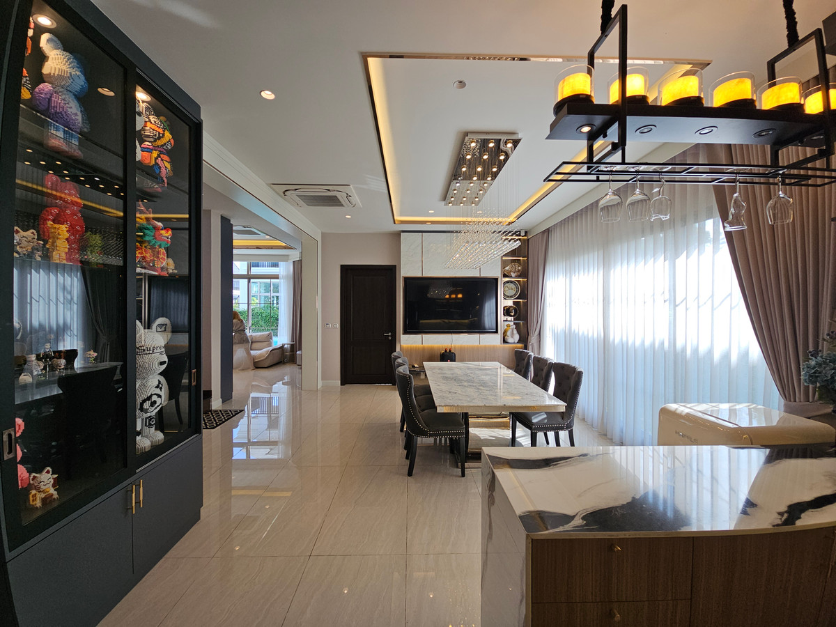 HouseLadkrabang, Suwannaphum Airport : For rent: Perfect Masterpiece Sukhumvit 77 (137 sq m.) 4 bedrooms, 6 bathrooms, next to Robinson Lat Krabang.