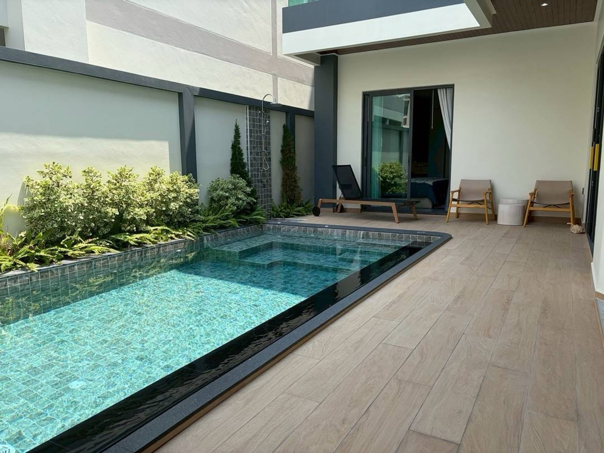 ขายพัทยา บางแสน ชลบุรี สัตหีบ : Modern Luxury Pool Villa @Thap Praya 