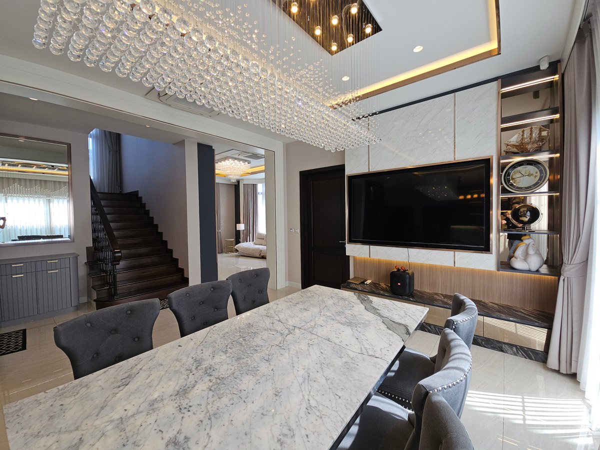 HouseLadkrabang, Suwannaphum Airport : For rent: Perfect Masterpiece Sukhumvit 77 (137 sq m.) 4 bedrooms, 6 bathrooms, next to Robinson Lat Krabang.