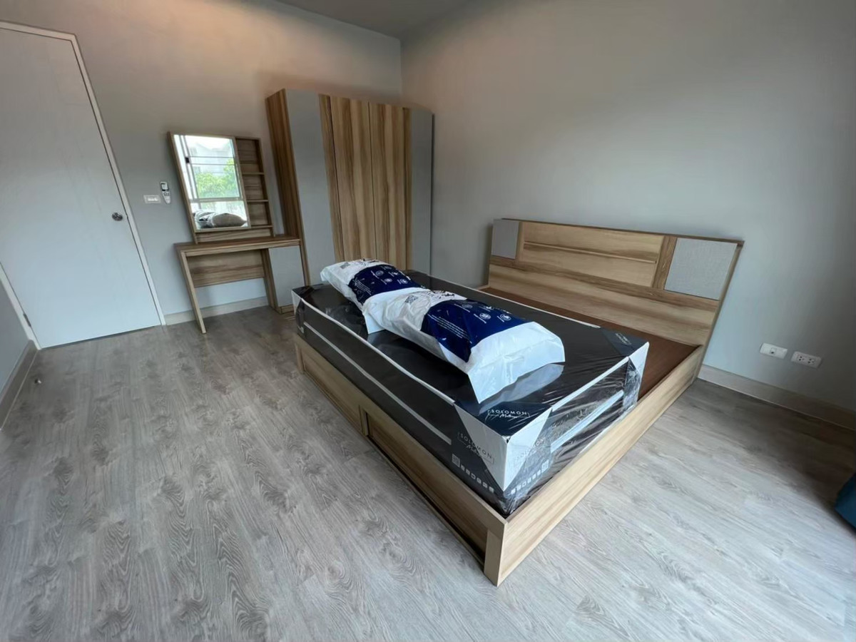 For RentTownhomePhutthamonthon, Salaya : Townhome for rent, decorated and ready to move in. Forre Village, Salaya (road behind Mahidol University and Rajamangala University of Technology Rattanakosin)