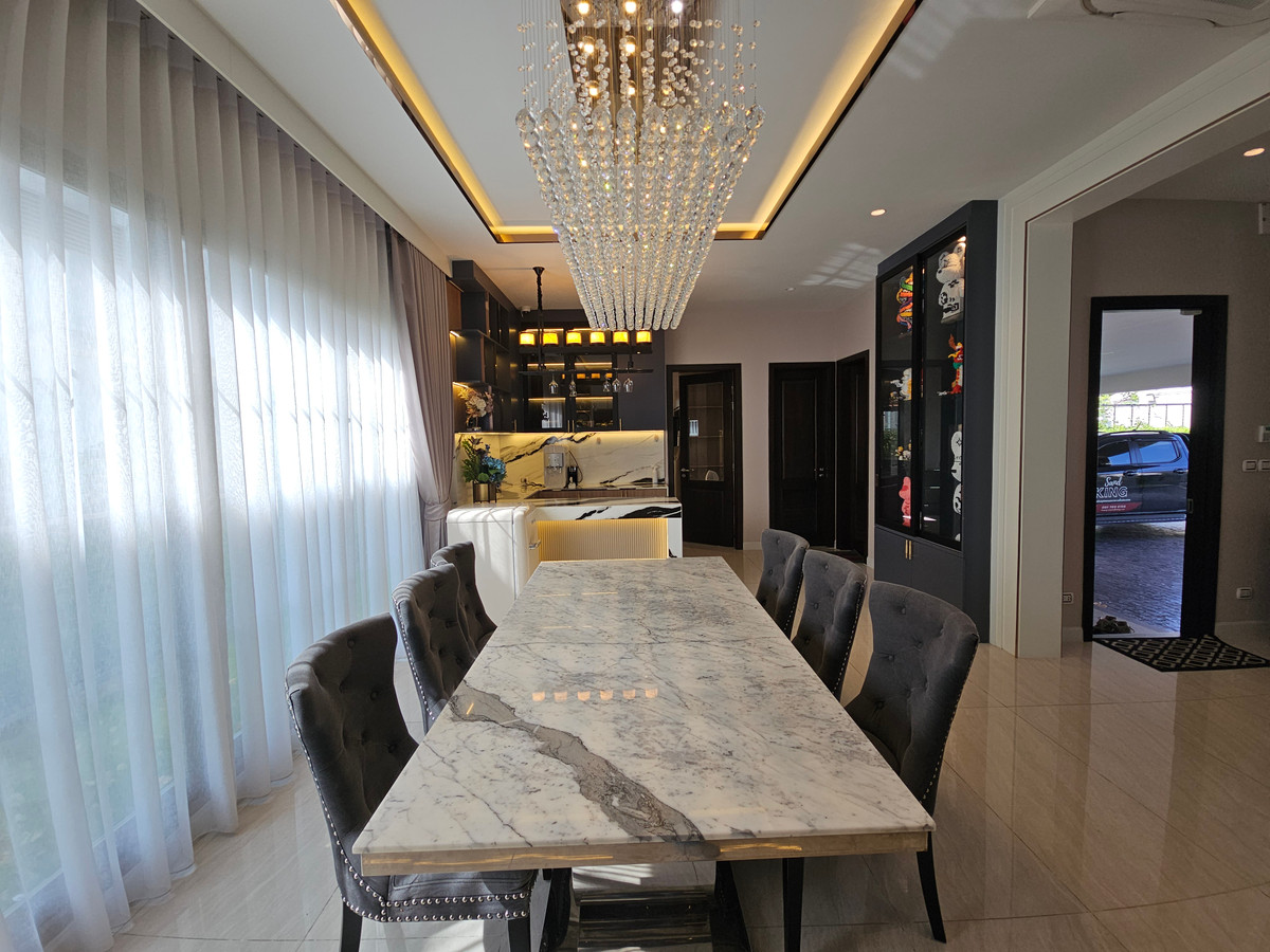 HouseLadkrabang, Suwannaphum Airport : For rent: Perfect Masterpiece Sukhumvit 77 (137 sq m.) 4 bedrooms, 6 bathrooms, next to Robinson Lat Krabang.