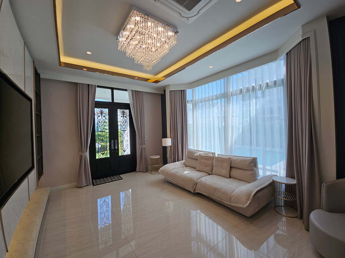 HouseLadkrabang, Suwannaphum Airport : For rent: Perfect Masterpiece Sukhumvit 77 (137 sq m.) 4 bedrooms, 6 bathrooms, next to Robinson Lat Krabang.