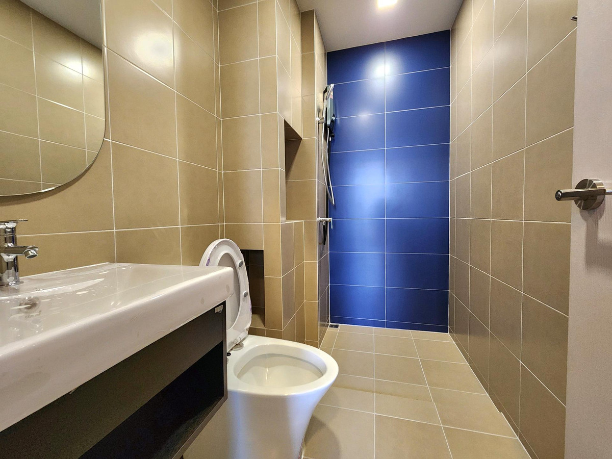 ให้เช่าคอนโดนนทบุรี บางใหญ่ บางบัวทอง : **ห้องไม่ว่างครับผม มีโซนแต่งตัว ตู้เสื้อผ้า 2 ตู้**ให้เช่า! ห้องใหม่ แปลนใหม่ (มือ 1) PLUM CONDO NEW WEST ติดเซ็นทรัล เวสต์เกต ทิศตะวันออก ไม่ร้อน