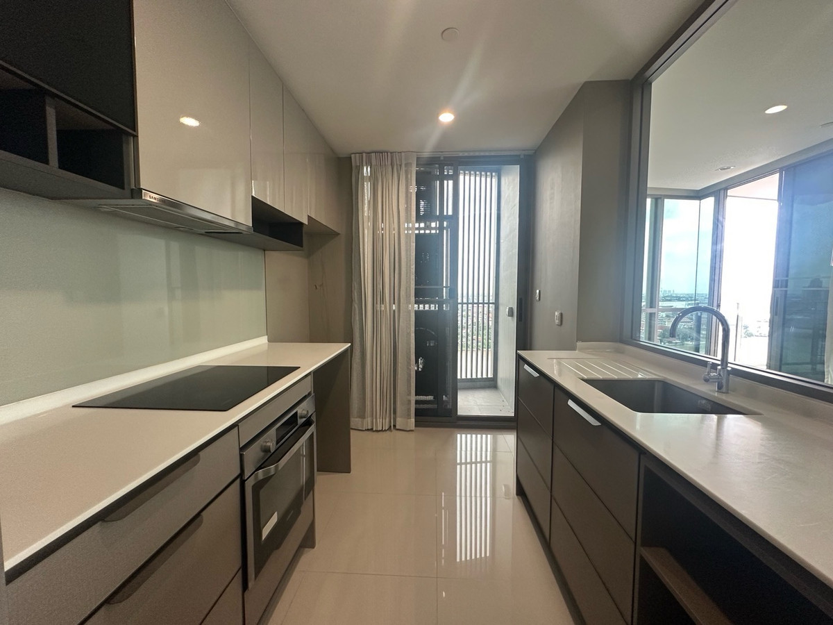 ขายคอนโดบางซื่อ วงศ์สว่าง เตาปูน : 333 ริเวอร์ไซด์ **ขายด่วน** 2 นอน ห้องมุม วิวแม่น้ำ ราคา 15.9 ล้านเท่านั้น🎉🎉