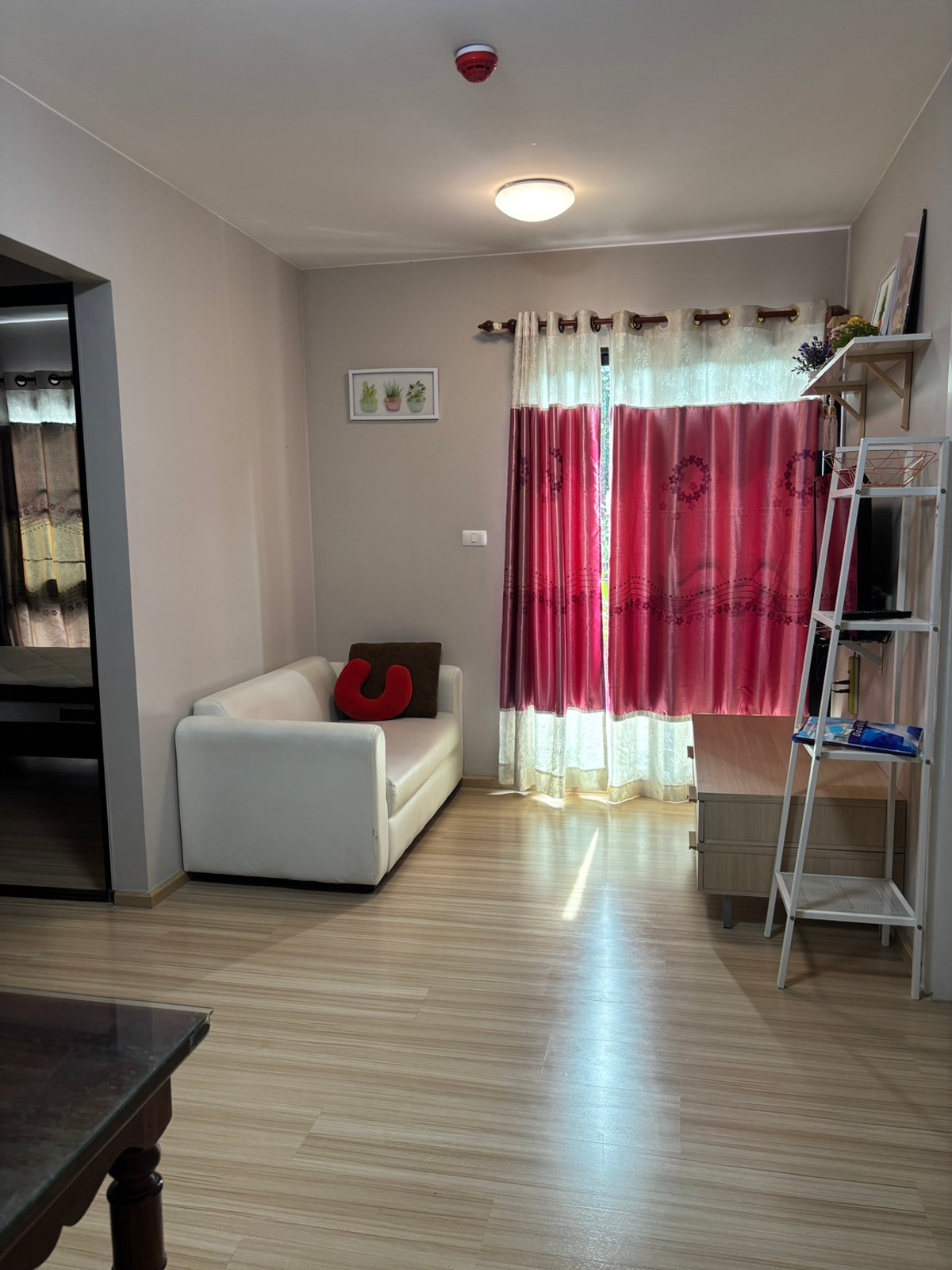 For RentCondoChaengwatana, Muangthong : 2 bedrooms next to Chaengwattana Road for rent. Plum Condo Chaengwattana Phase 3