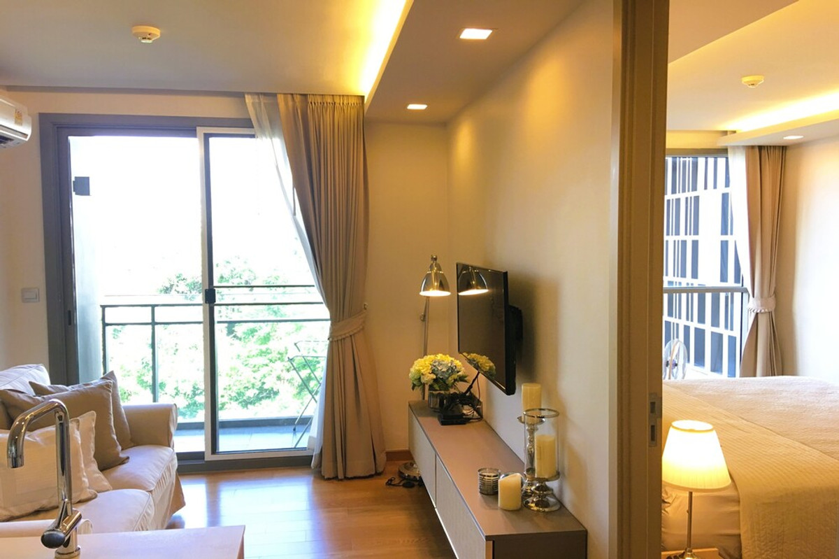 CondoSukhumvit, Asoke, Thonglor : 🔥 For Sale - Rent !! Good location !! 🔥 Code C20230210949..........Via Botani, 1 bedroom, 1 bathroom, furnished, ready to move in, Special Deal!!📣📣