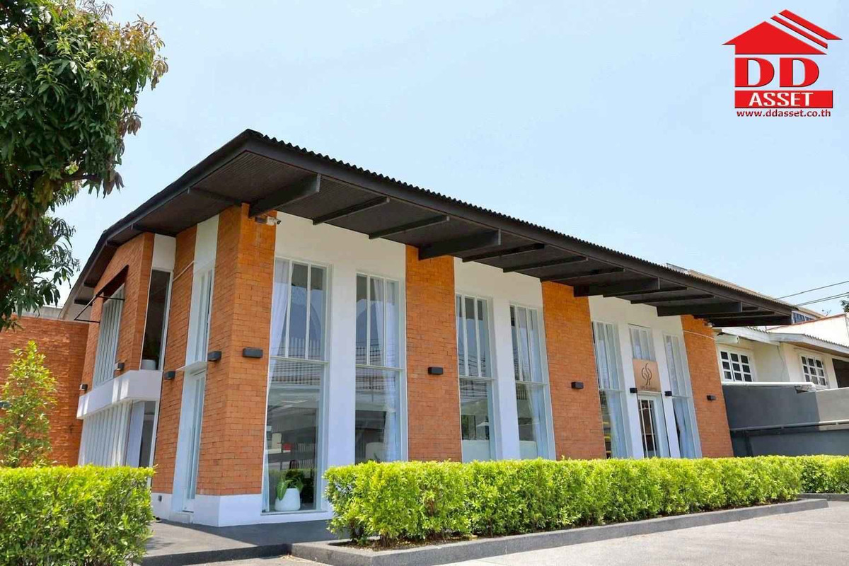 For RentOfficeRatchathewi,Phayathai : For rent/lease Clinic Rama 9, near The Nine Rama 9, only 150 meters, code: B8053