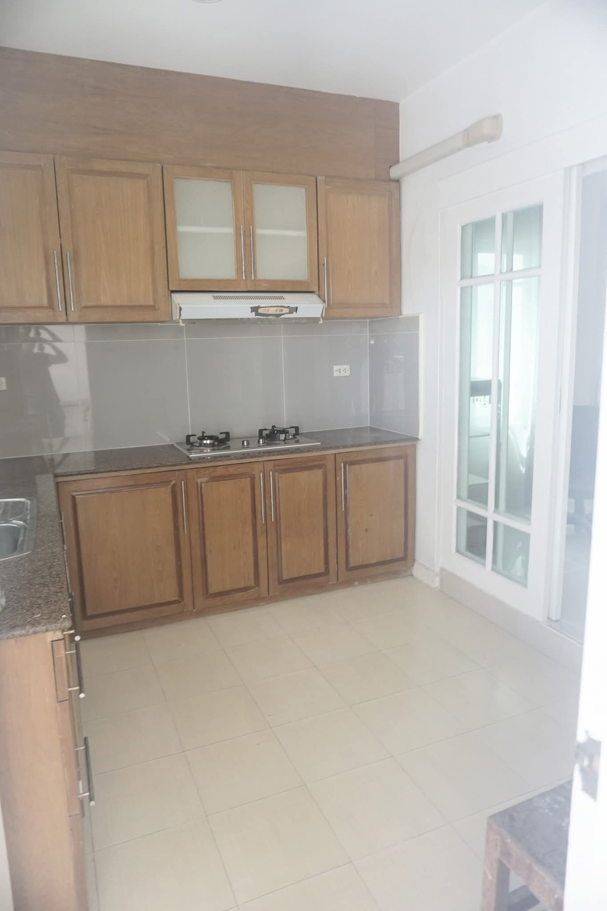 For RentHousePattanakan, Srinakarin : For rent 50 sq m, 220 sq m, 4 bedrooms, 3 bathrooms, 2 story detached house, Srinakarin 51