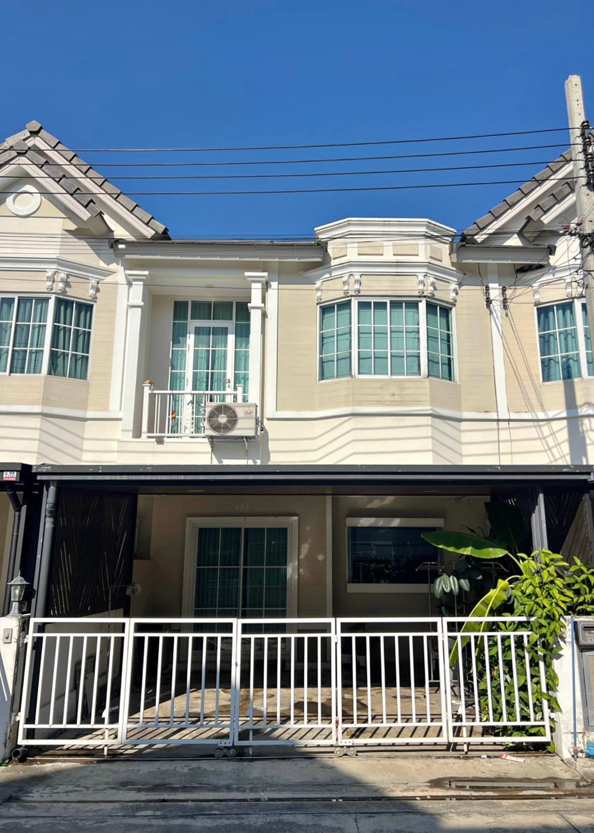 For RentTownhomeNonthaburi, Bang Yai, Bangbuathong : Townhome for rent Hamilton Village (Sai ​​Noi) allows pets.