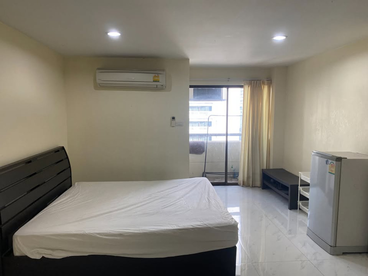 ให้เช่าคอนโดราชเทวี พญาไท : Pratunam Prestige 35 sq.m. No Pool, No Gym Eng 中 日 Please add LINE ID @806qphgn o8415o5483