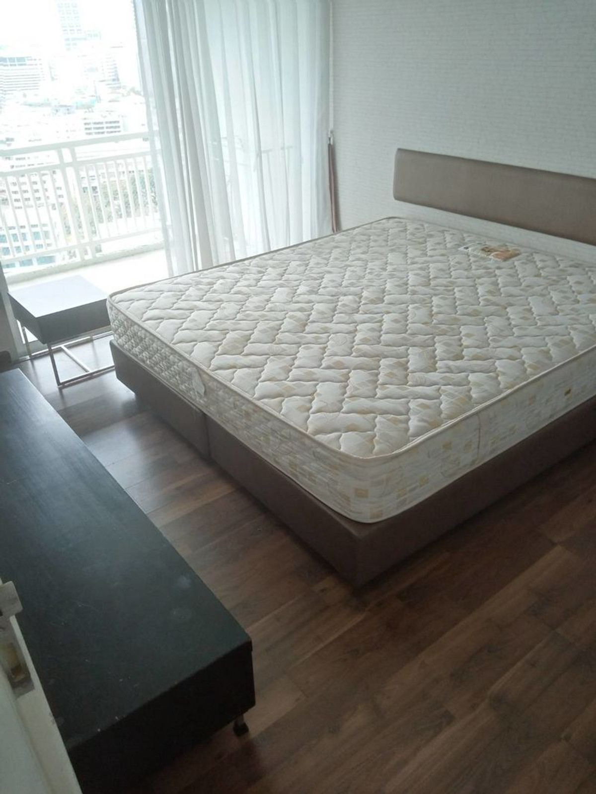 ให้เช่าคอนโดราชเทวี พญาไท : Chewathai Rajchaprarob 60 sq.m. 中 日 Please add LINE ID @806qphgn o8415o5483