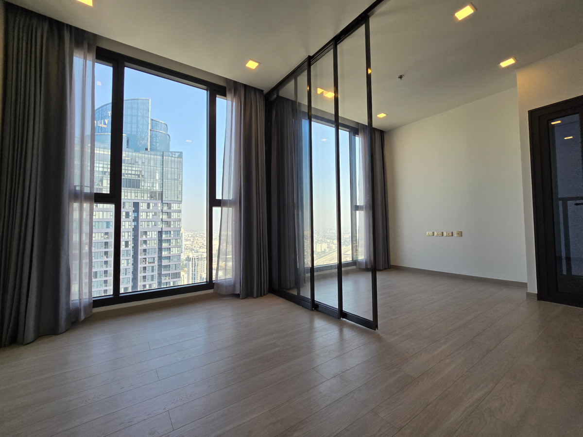 ขายคอนโดพระราม 9 เพชรบุรีตัดใหม่ RCA : คอนโดหรู ONE 9 FIVE อโศก-พระราม 9 High Rise ชั้น 56 ขนาด 36.01 ตรม. 
*ต่ำกว่าทุน* ห้องใหม่ ไม่เคยอยู่  