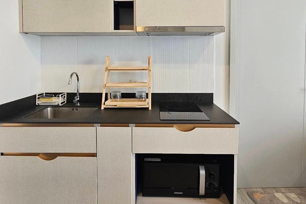 ขายคอนโดสุขุมวิท อโศก ทองหล่อ : 🔥 ขายพร้อมผู้เช่า !! ชั้นสูง 31++, ทำเลดี!! 🔥 Code C20241000056..........XT Ekkamai, 1 ห้องนอน, 1 ห้องน้ำ, แต่งครบ, ราคาพิเศษ!!📣📣