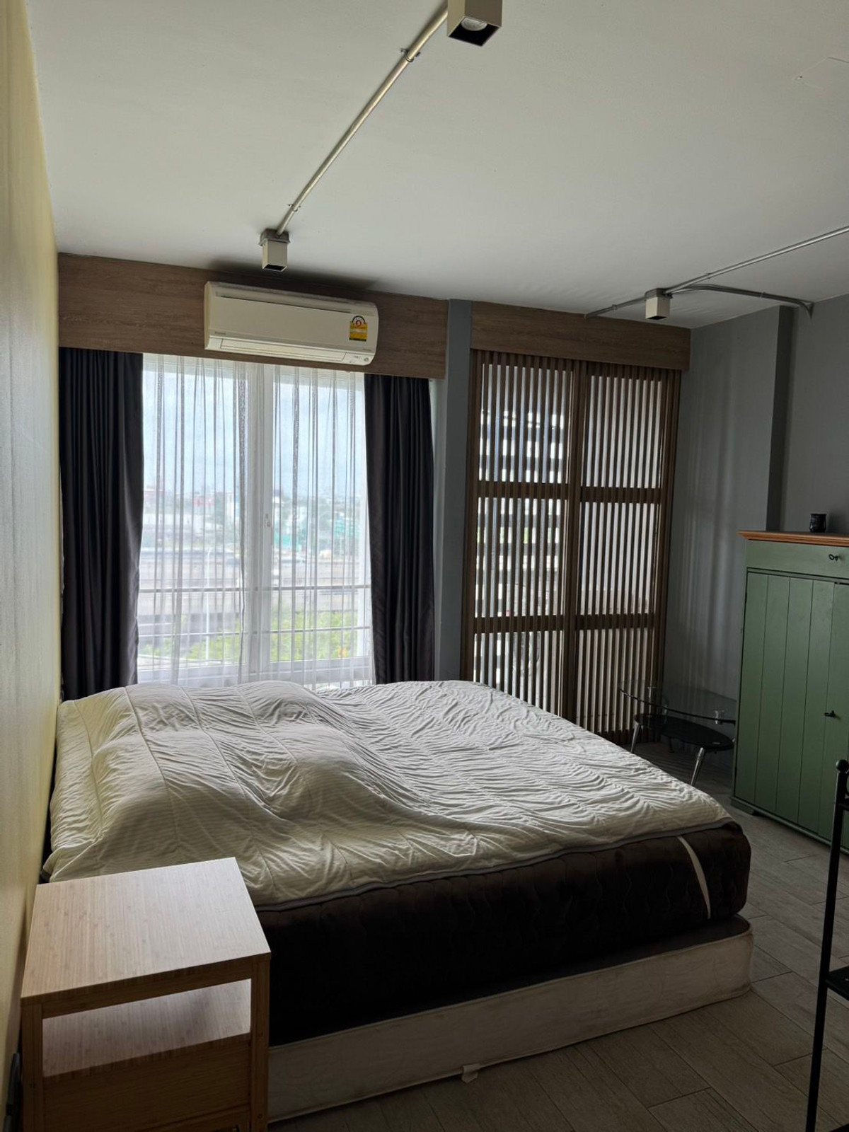 For SaleCondoRatchadapisek, Huaikwang, Suttisan : I house condo Rama 9 Ekkamai, full furniture built in, size 57 sq m.