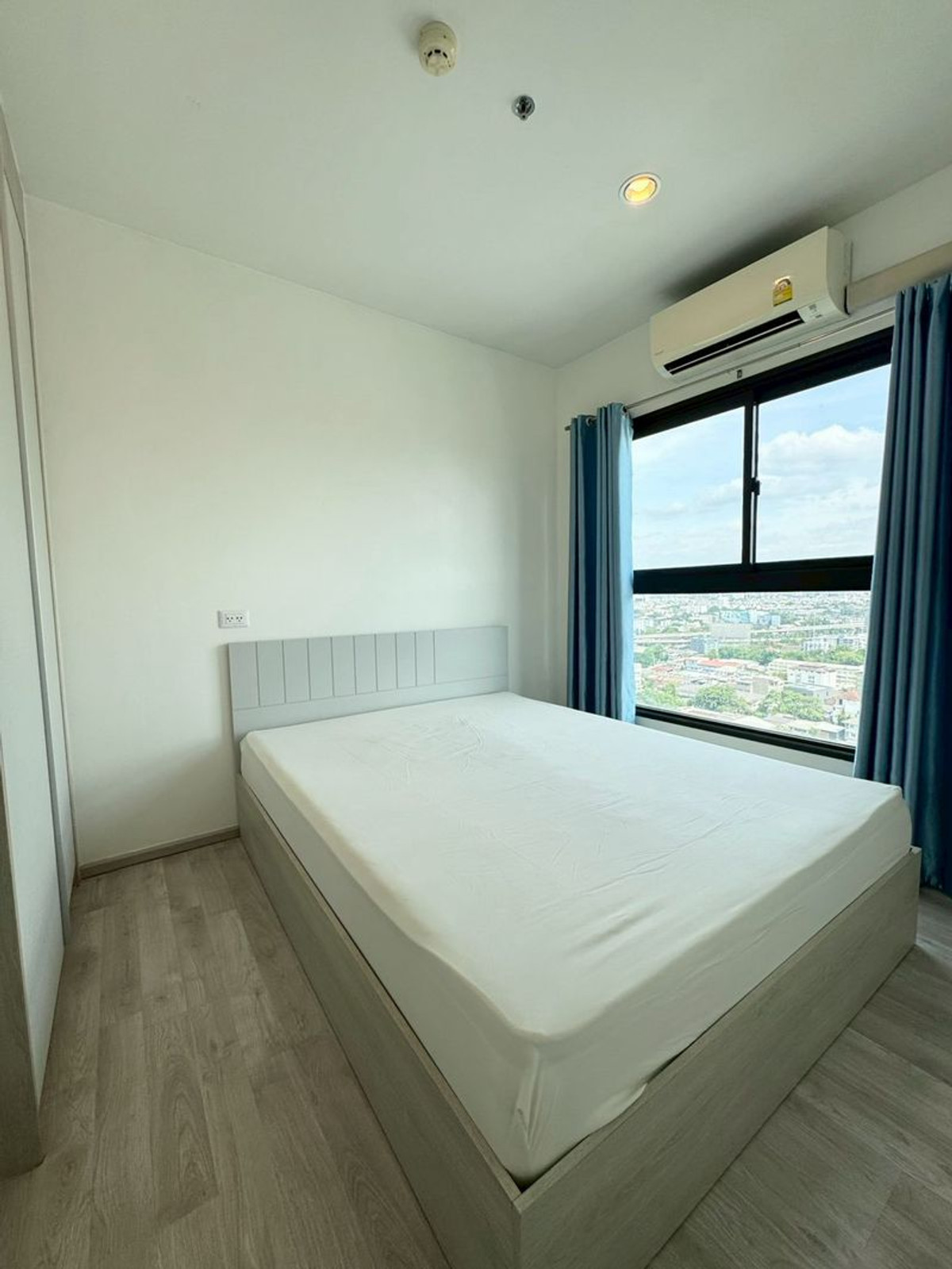 ให้เช่าคอนโดพระราม 9 เพชรบุรีตัดใหม่ RCA : 🔴17,000฿🔴 𝐓𝐡𝐞 𝐏𝐫𝐢𝐯𝐚𝐜𝐲 𝐑𝐚𝐦𝐚 𝟗┃เดอะ ไพรเวซี่ พระราม 9 ✅ ใกล้ Airport Link รามคำแหง ยินดีบริการ🙏สนใจทัก 𝙇𝙄𝙉𝙀 มานะคะ (ตอบไวมาก):​📱 รหัสทรัพย์​ 6812-0710📱: ไอดีไลน์:@bbcondo88