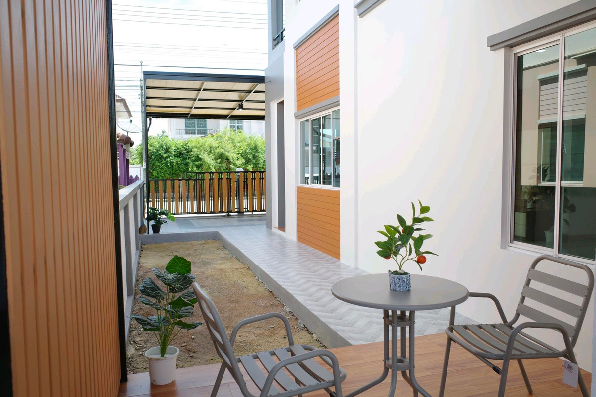 For SaleHouseMin Buri, Romklao : 2-story detached house, Piam Phirom Village, Soi Mitmaitri, Fashion Island Department Store, The Promenade, Big C Minburi, Minburi Market, Lotus Minburi, renovated and ready to move in.