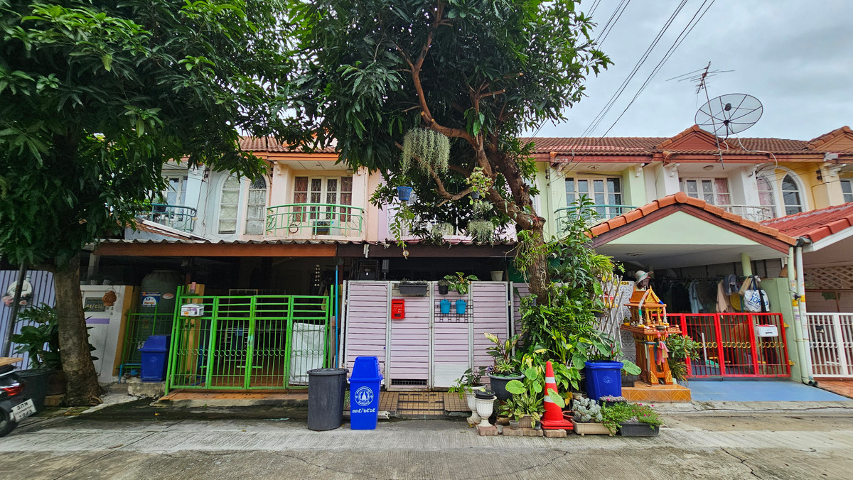 For SaleTownhomeNonthaburi, Bang Yai, Bangbuathong : 2-story townhouse for sale, Sirarom, Ban Kluay-Sai Noi (SH019)