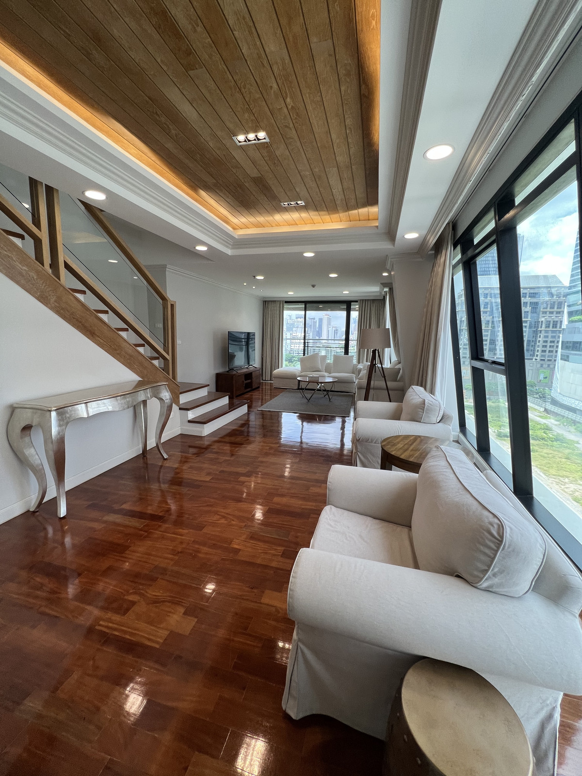 For RentCondoWitthayu, Chidlom, Langsuan, Ploenchit : NEW HOUSE - 3 Bedrooms for RENT