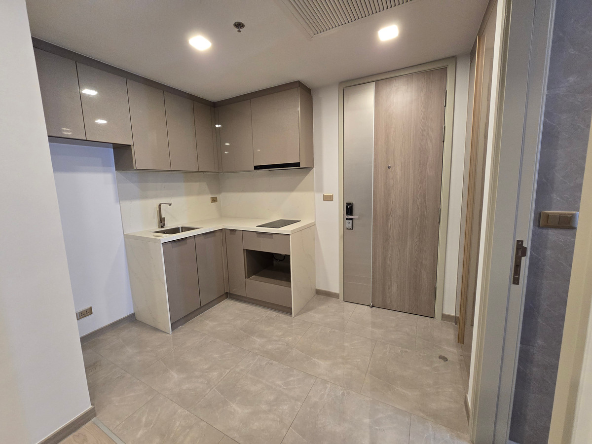 ขายคอนโดพระราม 9 เพชรบุรีตัดใหม่ RCA : คอนโดหรู ONE 9 FIVE อโศก-พระราม 9 High Rise ชั้น 56 ขนาด 36.01 ตรม. 
*ต่ำกว่าทุน* ห้องใหม่ ไม่เคยอยู่  