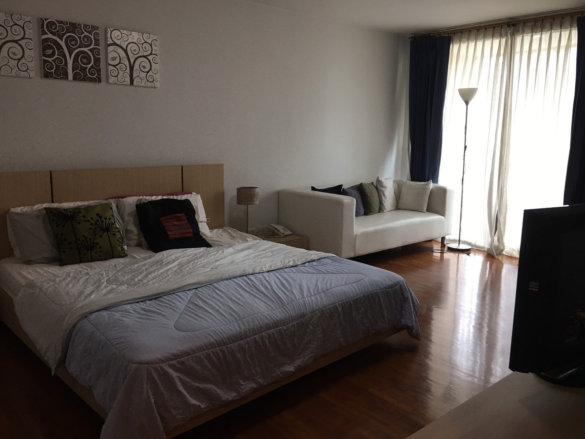 For RentCondoWitthayu, Chidlom, Langsuan, Ploenchit : Baan Na Varang - 3 Bedrooms for RENT
