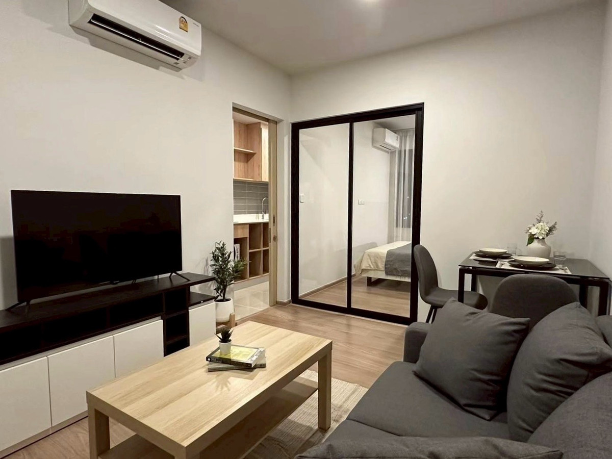 For RentCondoPinklao, Charansanitwong : @condocurator📍For rent Chawathai Pinklao, fully furnished. There is a washing machine [PM4342]