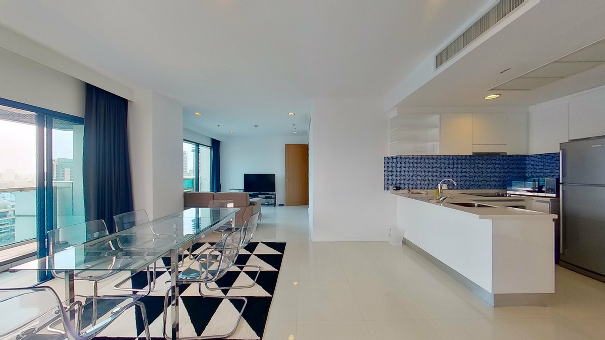 For RentCondoWitthayu, Chidlom, Langsuan, Ploenchit : The Royal Maneeya - 3 Bedrooms for RENT