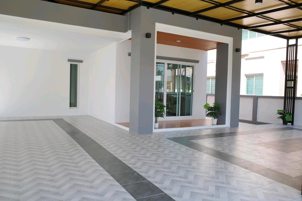 For SaleHouseMin Buri, Romklao : 2-story detached house, Piam Phirom Village, Soi Mitmaitri, Fashion Island Department Store, The Promenade, Big C Minburi, Minburi Market, Lotus Minburi, renovated and ready to move in.