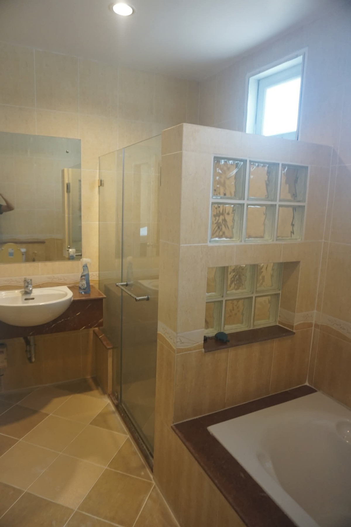 For RentHousePattanakan, Srinakarin : For rent 50 sq m, 220 sq m, 4 bedrooms, 3 bathrooms, 2 story detached house, Srinakarin 51