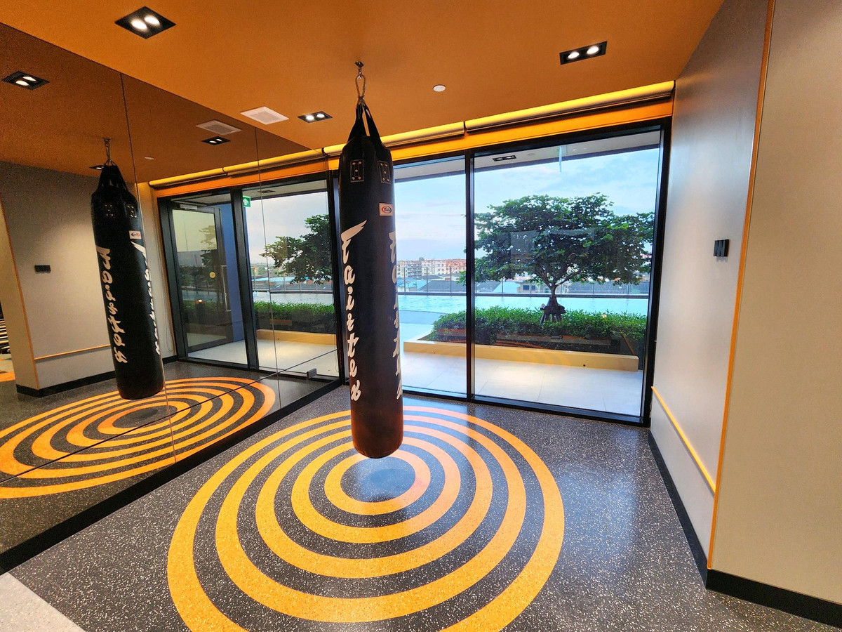 ให้เช่าคอนโดนนทบุรี บางใหญ่ บางบัวทอง : **ห้องไม่ว่างครับผม มีโซนแต่งตัว ตู้เสื้อผ้า 2 ตู้**ให้เช่า! ห้องใหม่ แปลนใหม่ (มือ 1) PLUM CONDO NEW WEST ติดเซ็นทรัล เวสต์เกต ทิศตะวันออก ไม่ร้อน