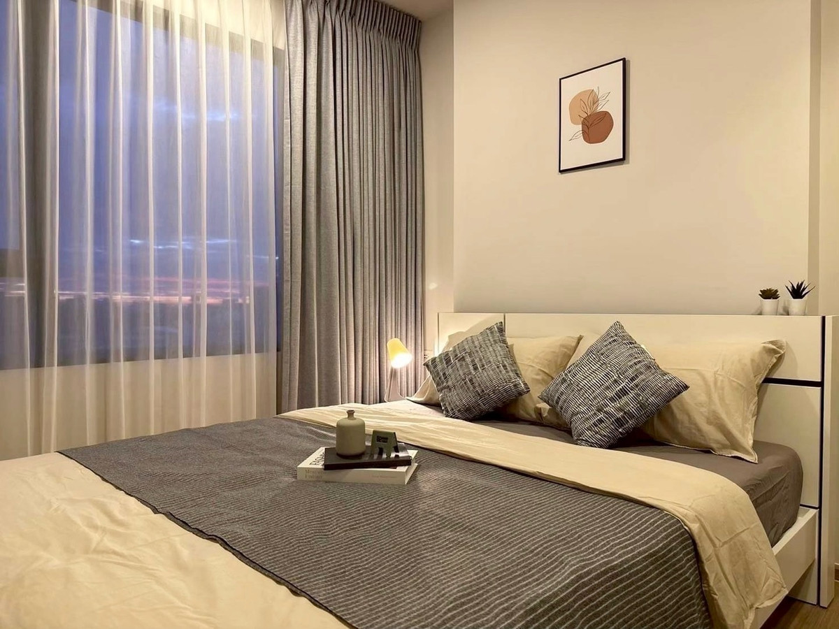 ให้เช่าคอนโดปิ่นเกล้า จรัญสนิทวงศ์ : @condocurator📍ให้เช่า Chawathai Pinklao เฟอร์นิเจอร์ครบ มีเครื่องซักผ้า [PM4341]