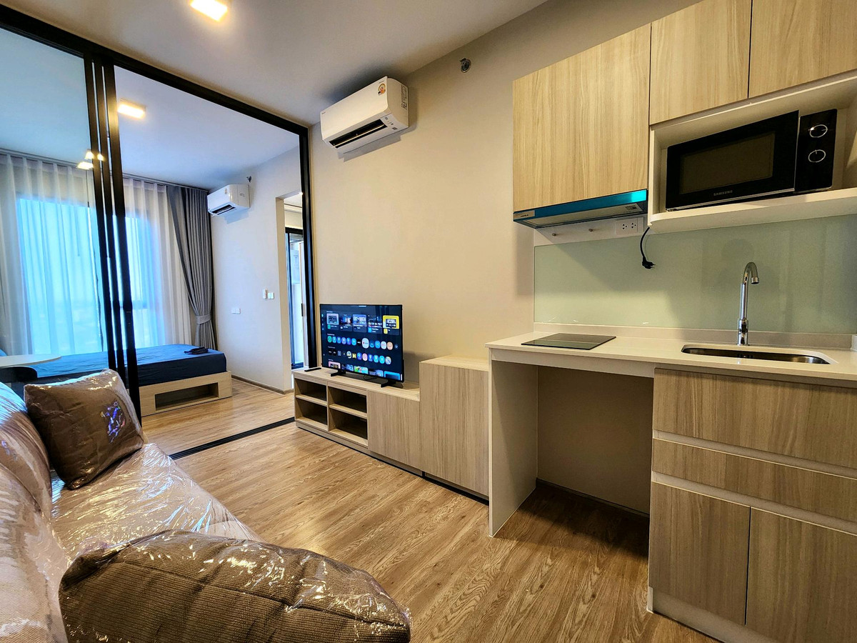 ให้เช่าคอนโดนนทบุรี บางใหญ่ บางบัวทอง : **ห้องว่างครับผม มีโซนแต่งตัว ตู้เสื้อผ้า 2 ตู้**ให้เช่า! ห้องใหม่ แปลนใหม่ (มือ 1) PLUM CONDO NEW WEST ติดเซ็นทรัล เวสต์เกต ทิศตะวันออก ไม่ร้อน