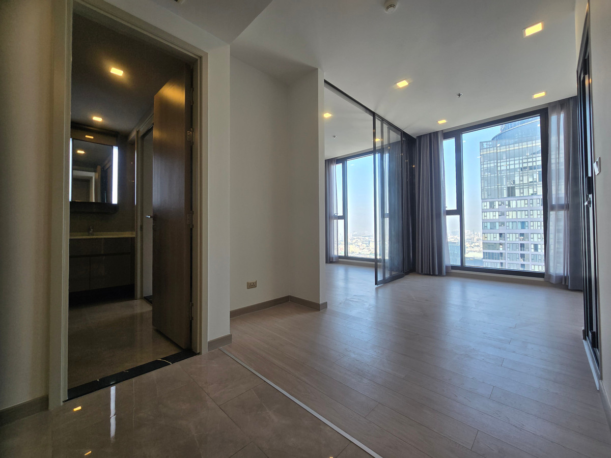 For SaleCondoRama9, Petchburi, RCA : Condo for sale ONE 9 FIVE Asoke-Rama 9, size 36.01 sq m., never lived in, 56th floor.