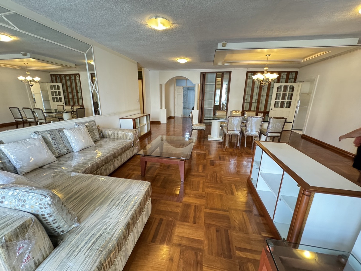 ให้เช่าคอนโดวิทยุ ชิดลม หลังสวน : [Many Units] Vanicha Park Langsuan - 3 Bedrooms for RENT