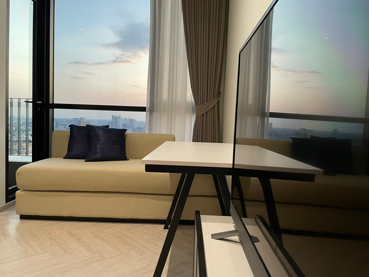 For RentCondoWongwianyai, Charoennakor : For Rent Chapter Charoennakhon Riverside Studio 25 Sqm Fullyfurnish 16,000-