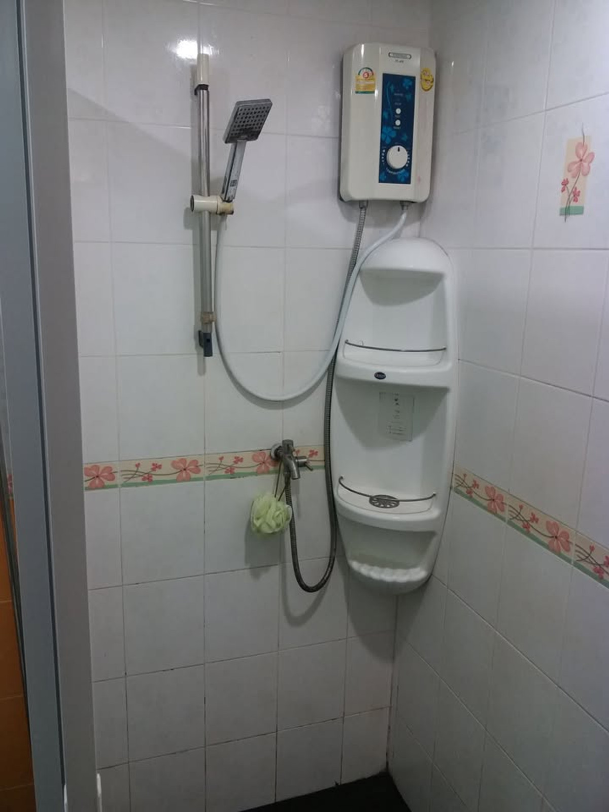 ให้เช่าคอนโดราชเทวี พญาไท : Pratunam Prestige 35 sq.m. No Pool, No Gym Eng 中 日 Please add LINE ID @806qphgn o8415o5483