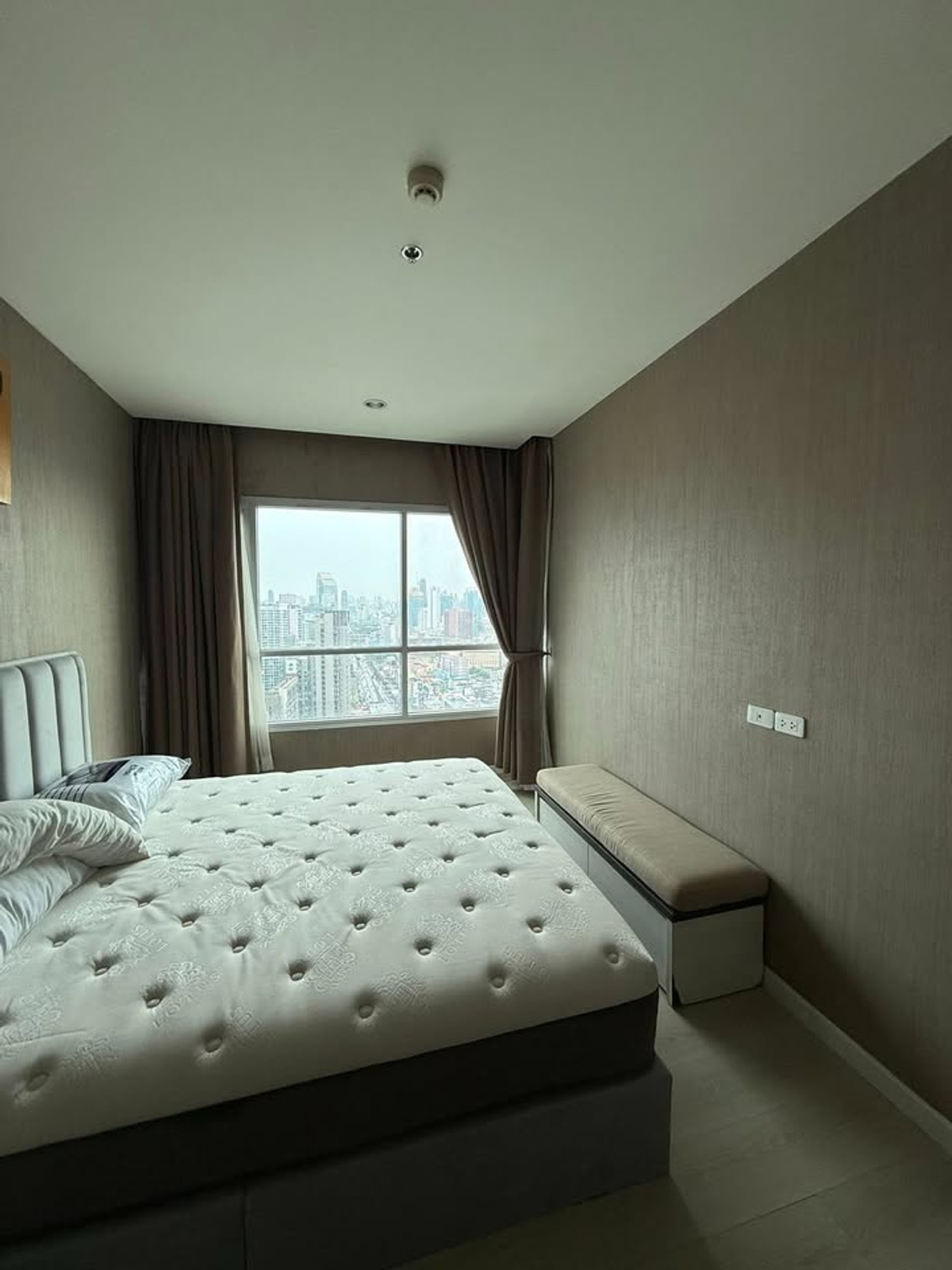 ให้เช่าคอนโดรัชดา ห้วยขวาง : เช่าคอนโด Life Ratchadapisek/ไลฟ์ รัชดาภิเษก (B6812037)