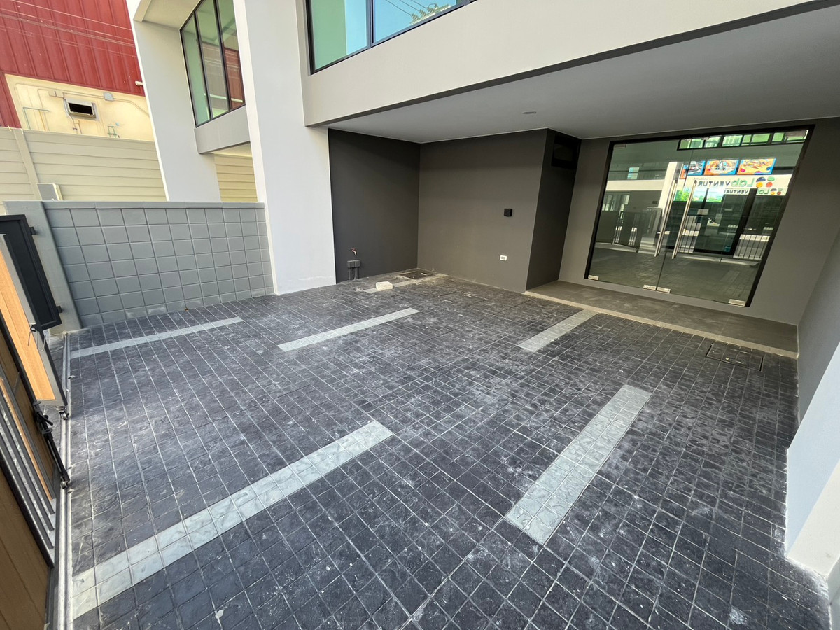 For SaleHome OfficePattanakan, Srinakarin : 🔥 Urgent! Home office Nirvana@Work Krungthep Kreetha - Plot 17, hottest location in the zone, price only 16.9 million. Interested in buying at a special discount, call 087-808-3690 — Rare Item !