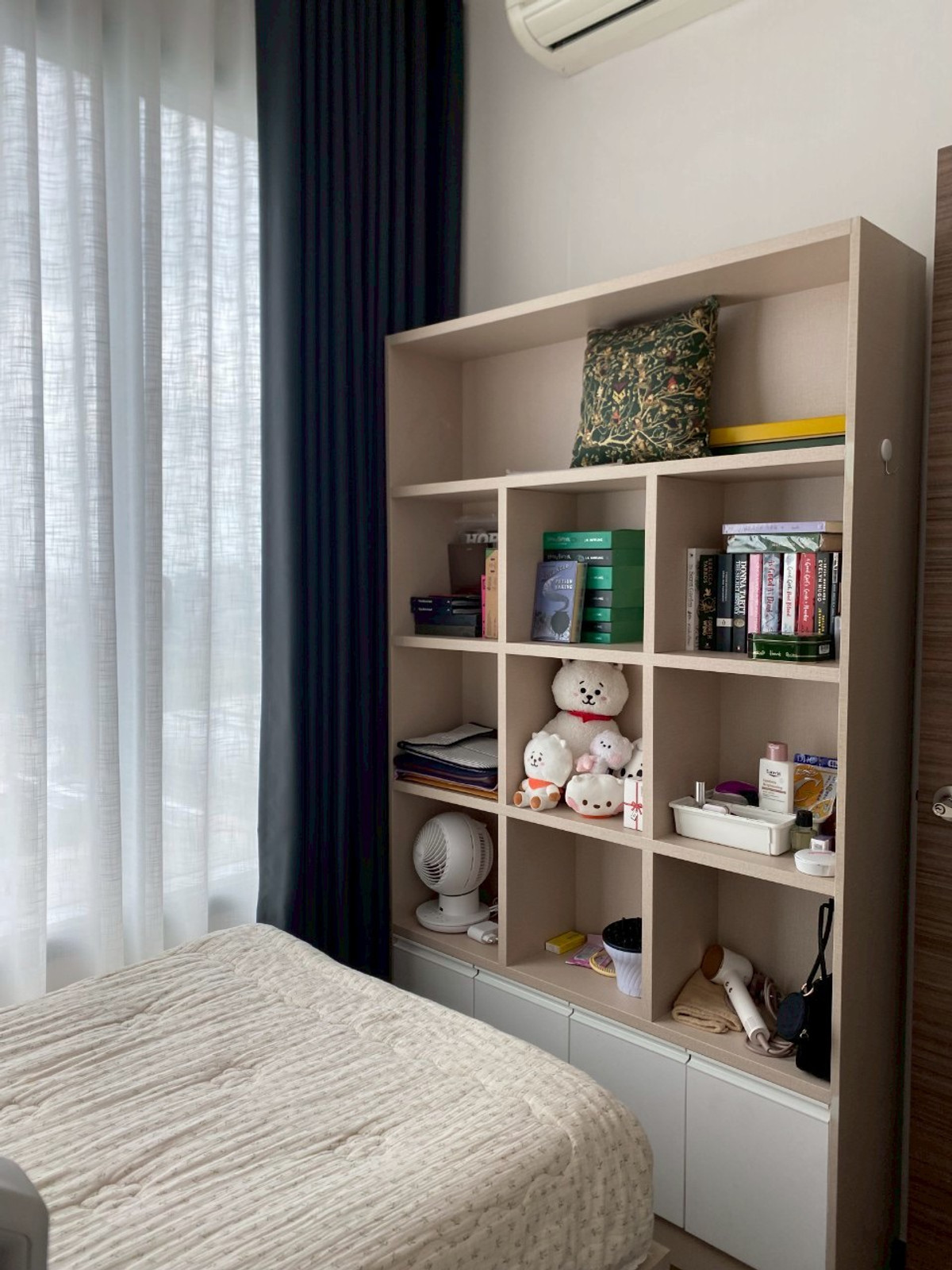 ขายคอนโดพระราม 9 เพชรบุรีตัดใหม่ RCA : Q Asoke / ขายขาดทุน ห้องมุม ติด MRT เพชรบุรี / 2 ห้องนอน 46 ตร.ม. โทร 0937890899