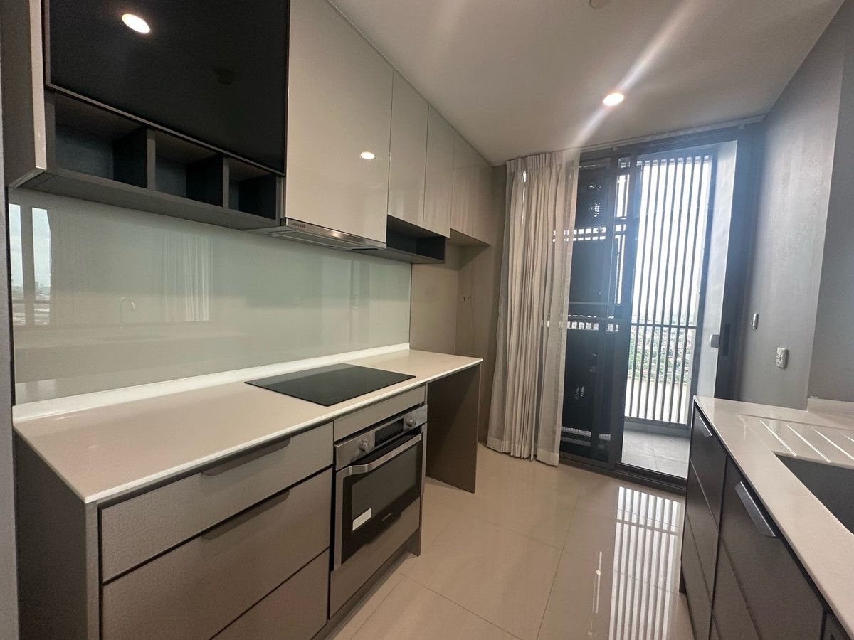 ขายคอนโดบางซื่อ วงศ์สว่าง เตาปูน : 333 ริเวอร์ไซด์ **ขายด่วน** 2 นอน ห้องมุม วิวแม่น้ำ ราคา 15.9 ล้านเท่านั้น🎉🎉