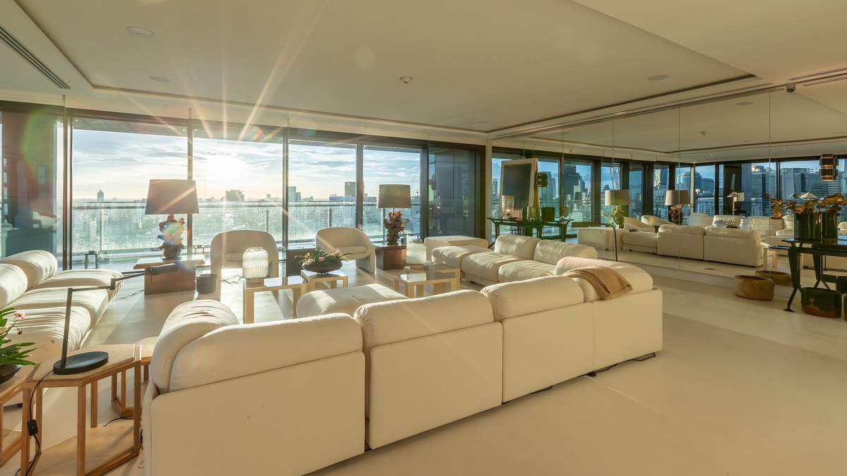 For RentCondoWitthayu, Chidlom, Langsuan, Ploenchit : The Residences at The St. Regis Bangkok - 4 Bedrooms for RENT